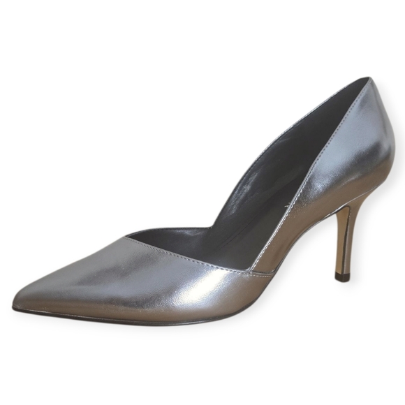 Marc Fisher Silver Tuscany2 Heel Pump Size 6M NWOT - Picture 1 of 6